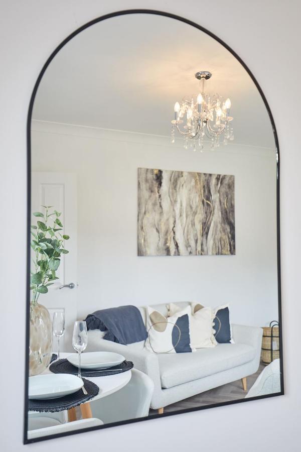 Stylish 2 Bed Apartment With Beautiful Garden นอร์ริช ภายนอก รูปภาพ